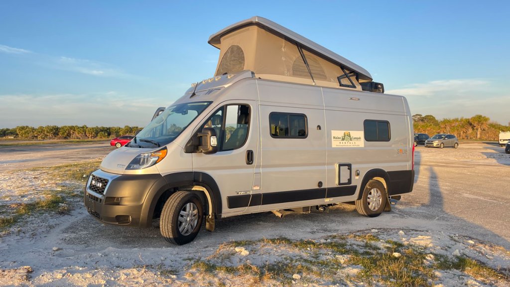 2023 Winnebago Eurovan Camper